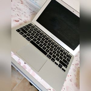 Apple MacBook Air